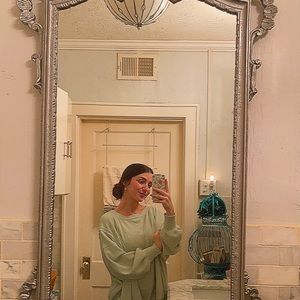 Meet your Posher, Liz